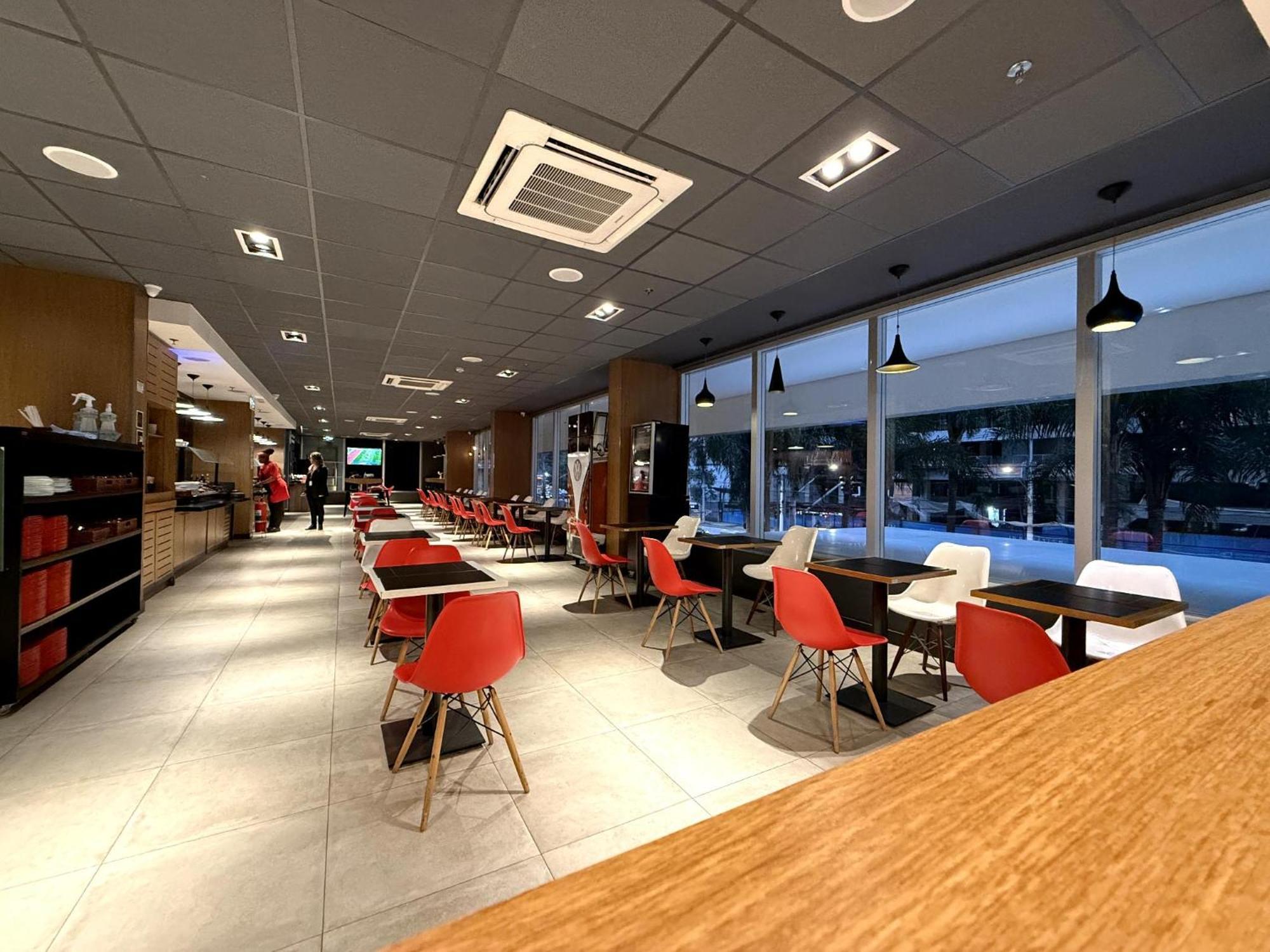 Ibis Sao Paulo Ibirapuera Hotel ภายนอก รูปภาพ