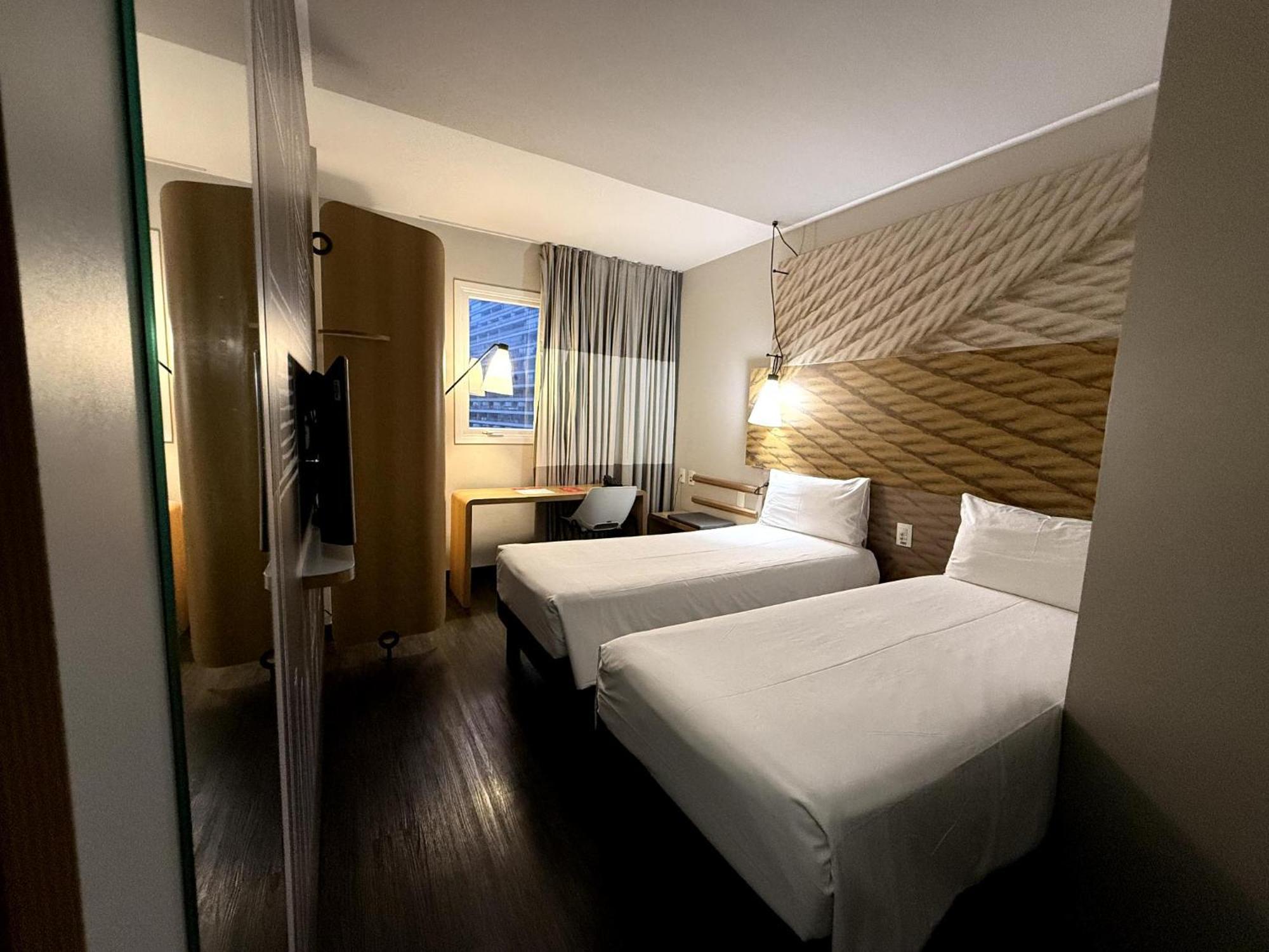 Ibis Sao Paulo Ibirapuera Hotel ภายนอก รูปภาพ